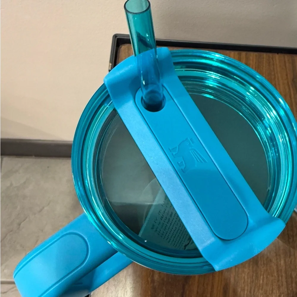 Stanley Blue Coffee Mug - Picture 3 of 5